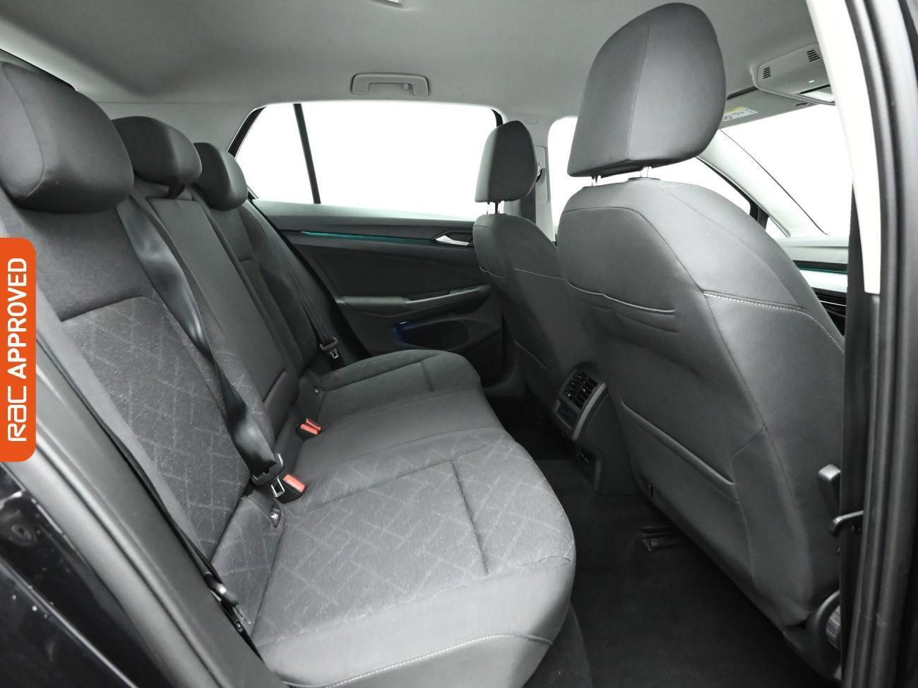 Volkswagen Golf view 13