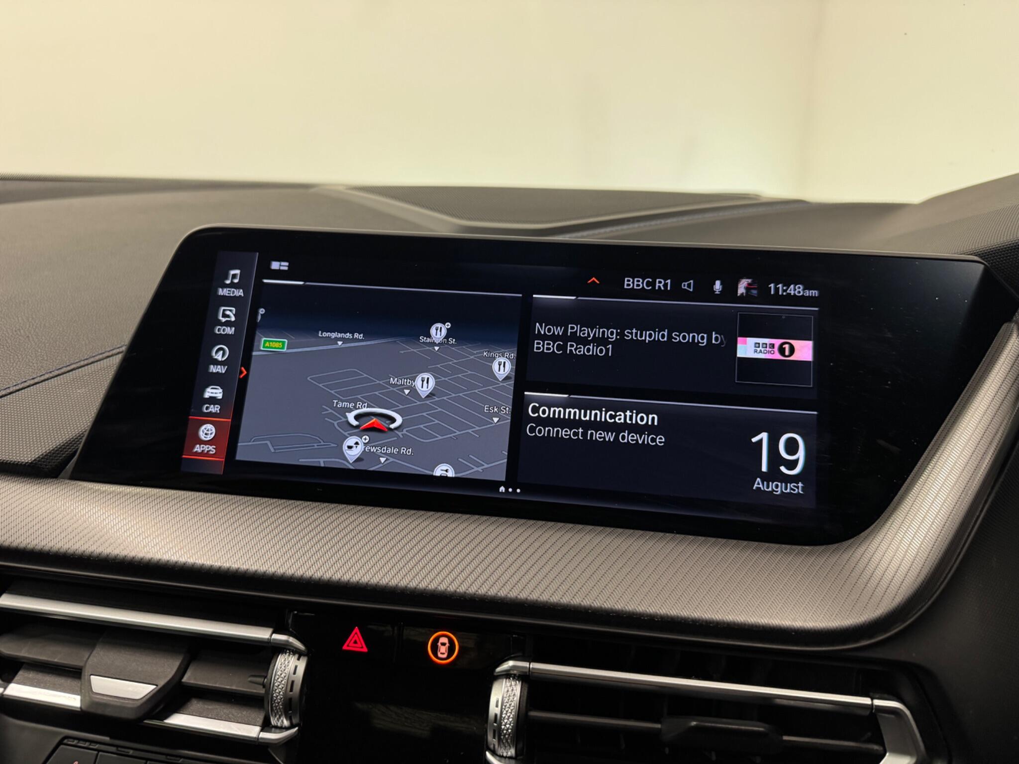 BMW 1 Series view 22
