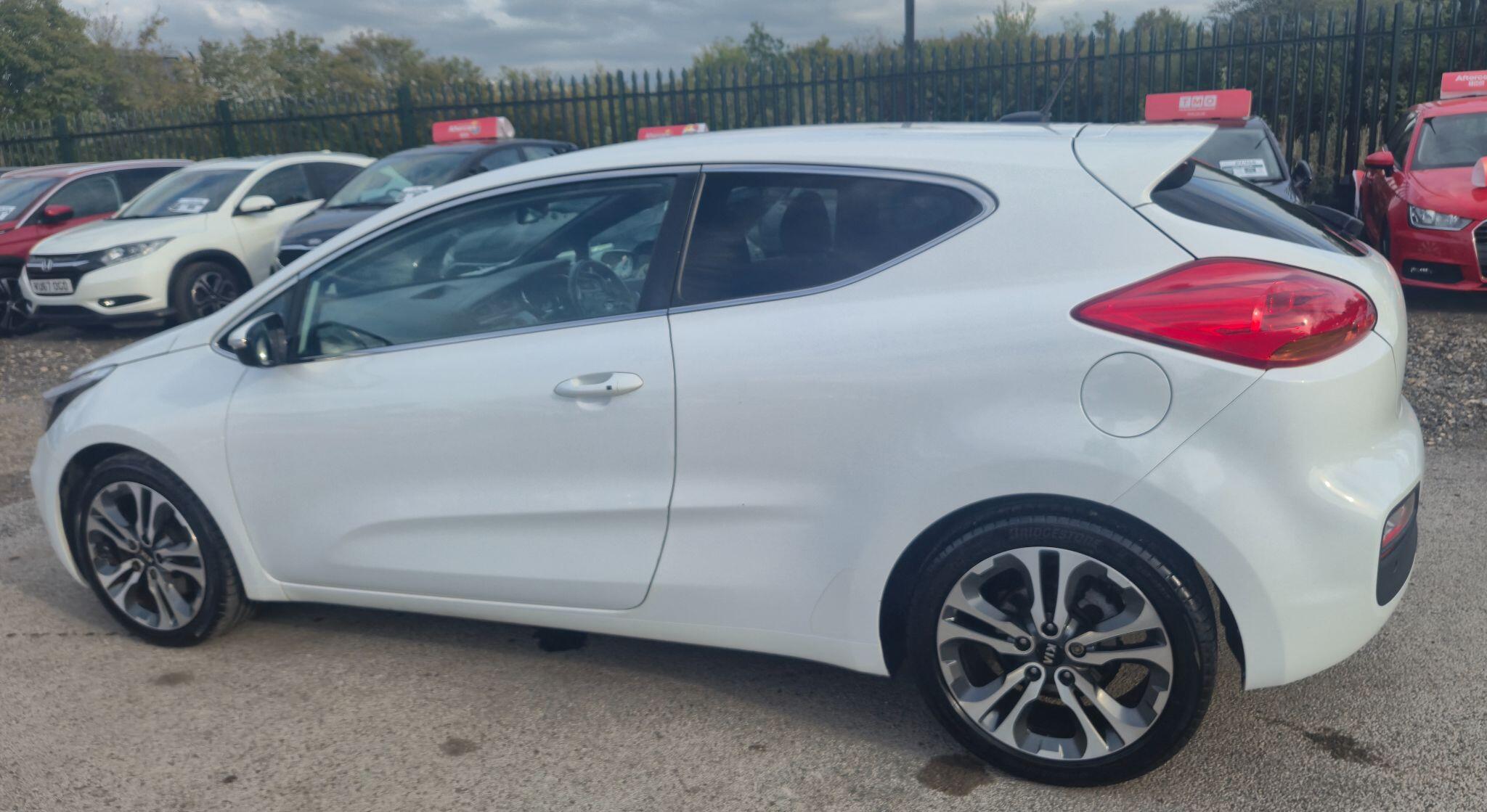 Kia Proceed view 10