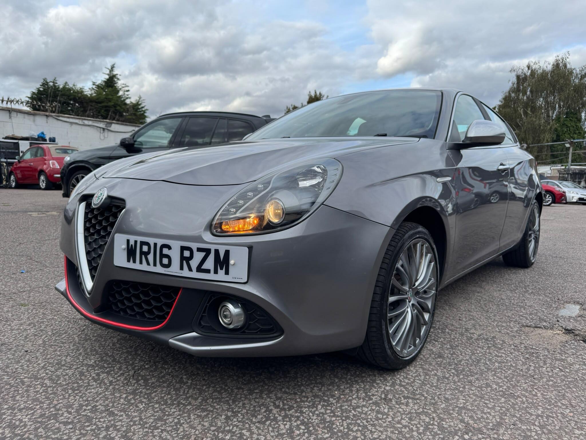 Alfa Romeo Giulietta view 2