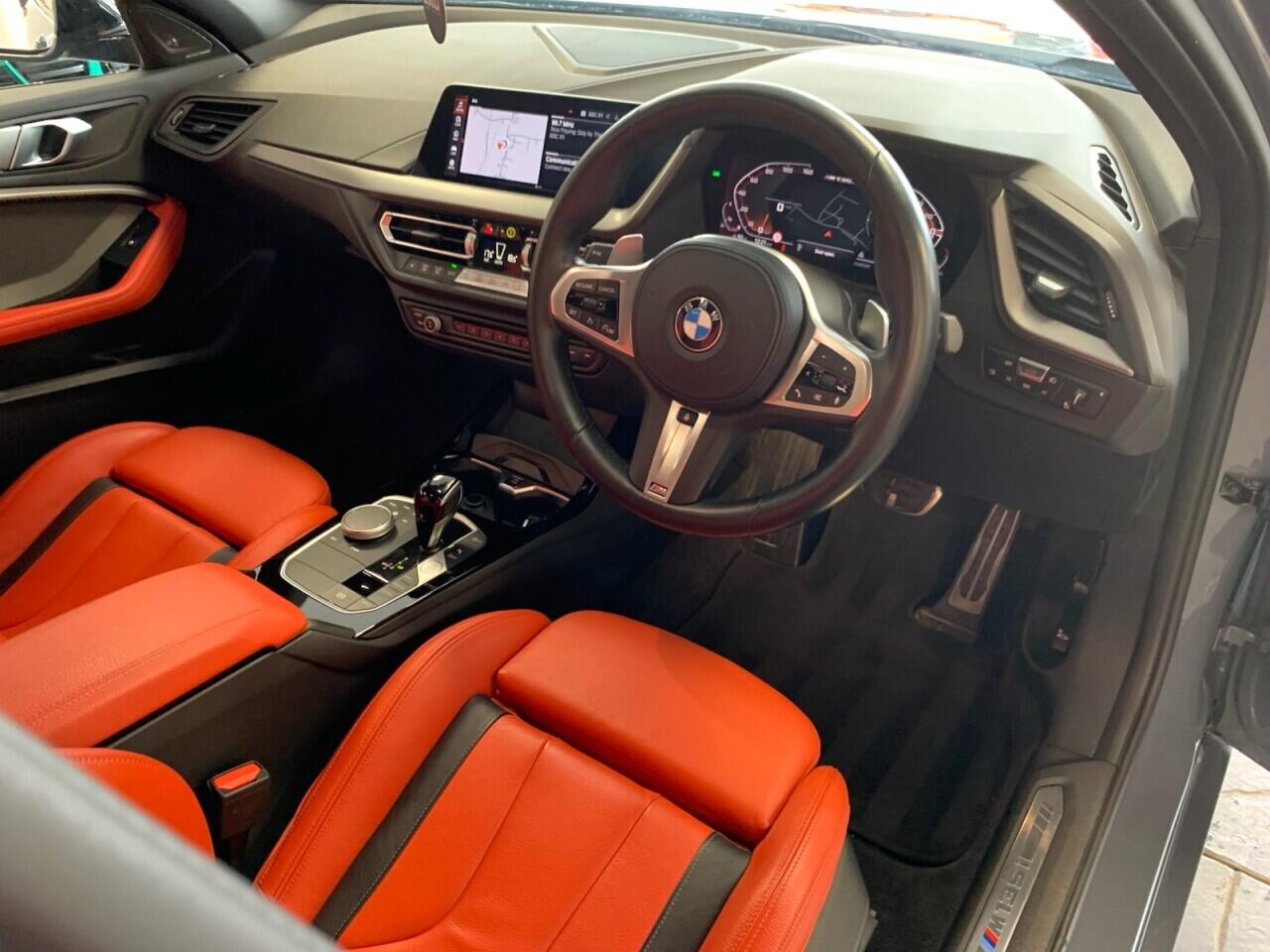 BMW 1 Series view 22