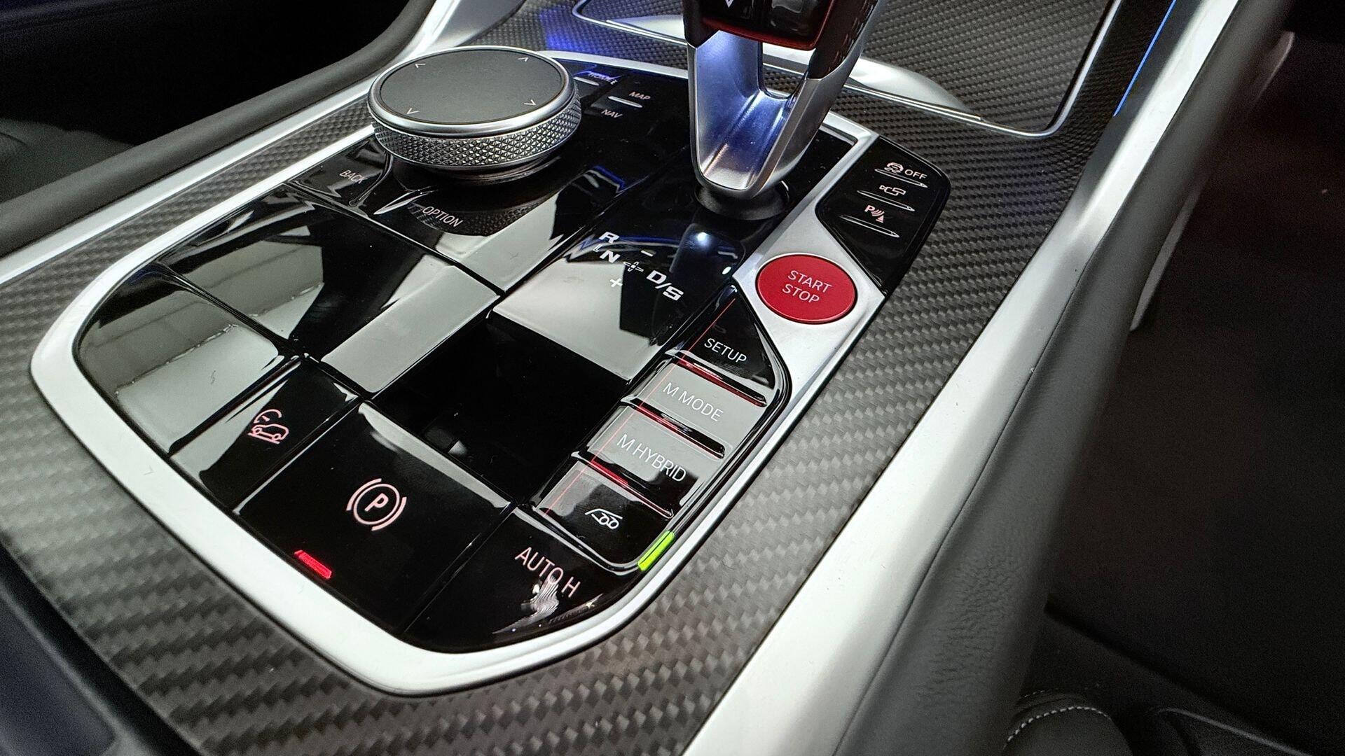 BMW XM view 19