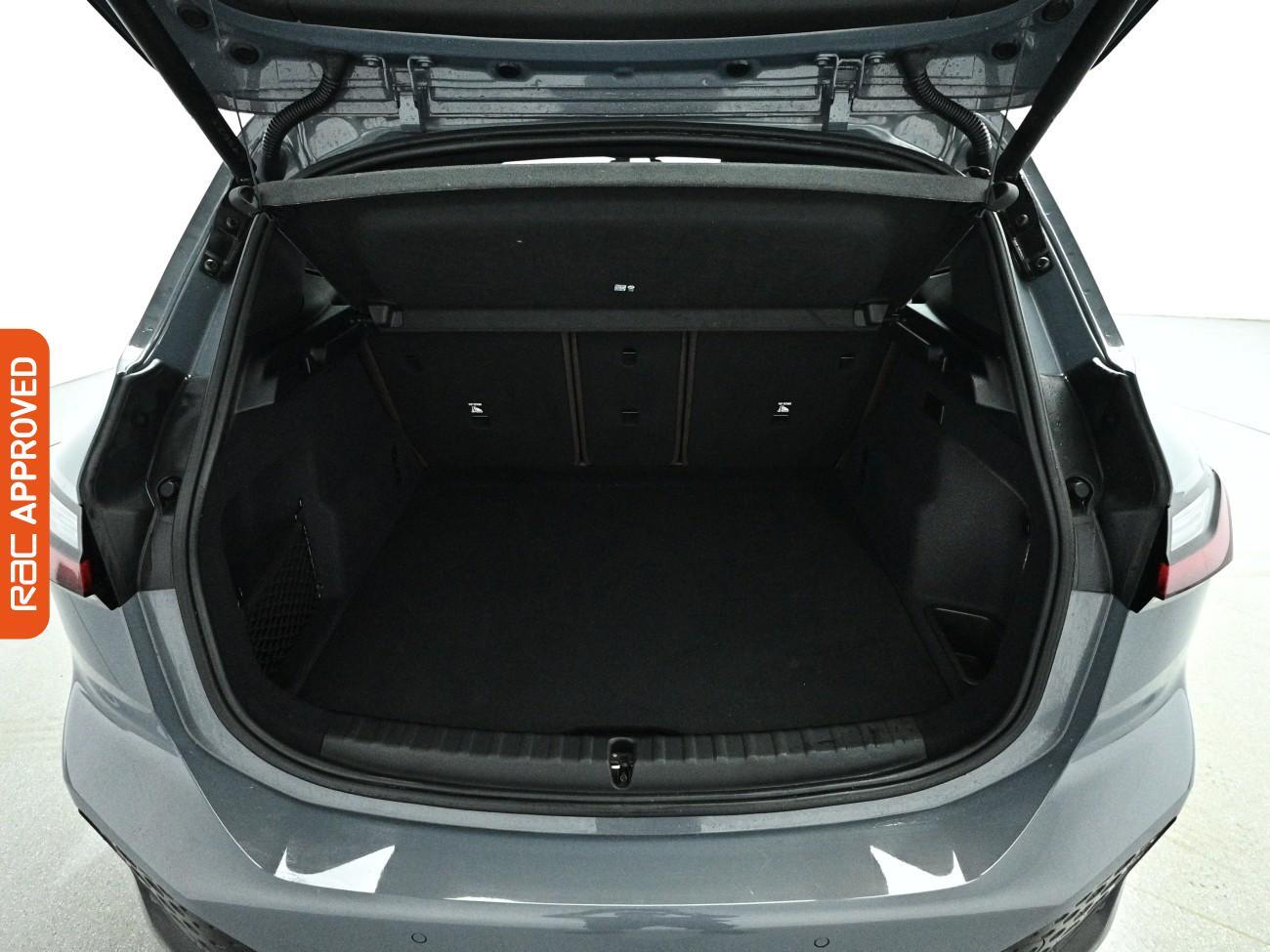 BMW 2 Series view 28