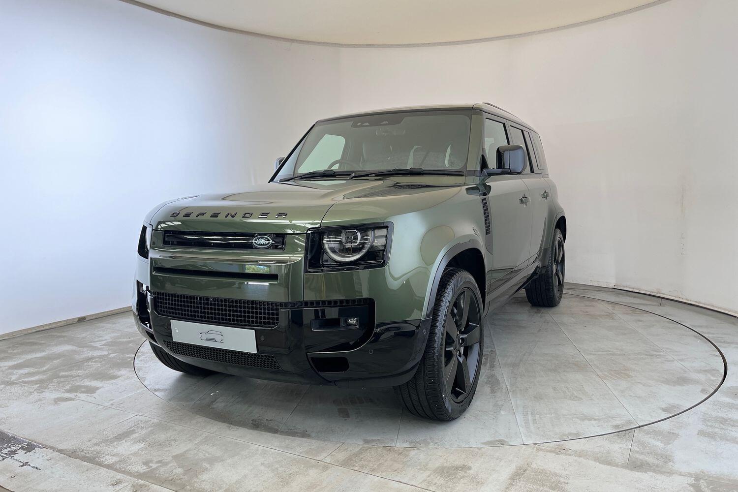 Land Rover Defender view 15