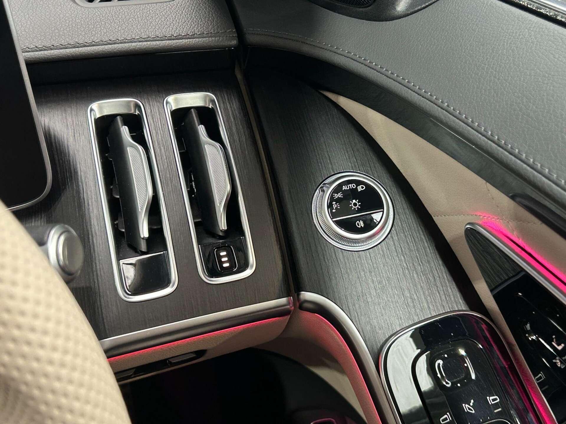 Mercedes-Benz S Class view 37