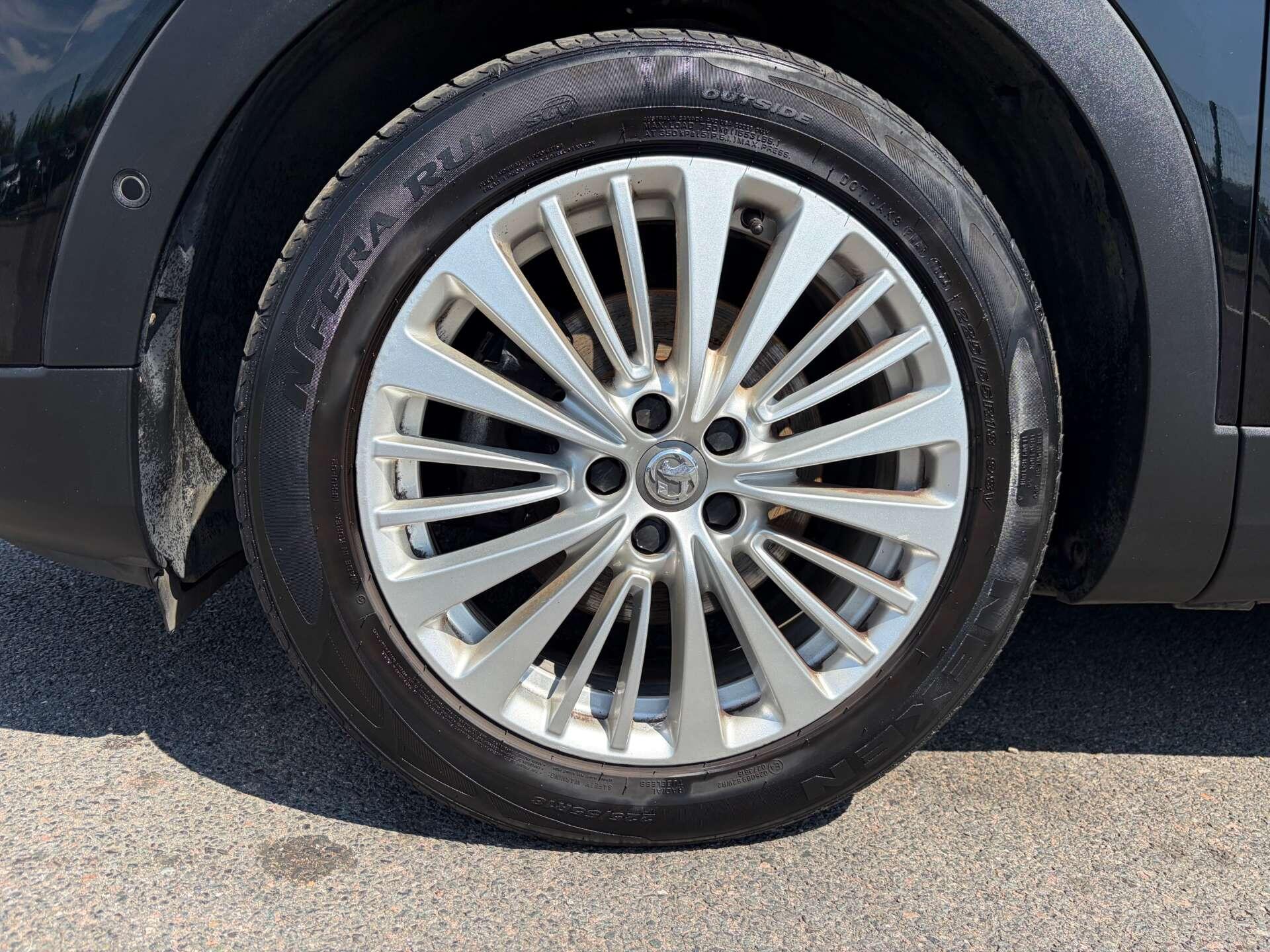 Vauxhall Grandland X view 11