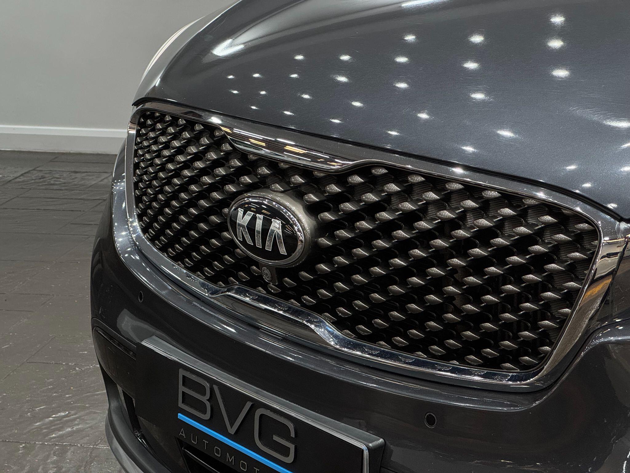 Kia Sorento view 13