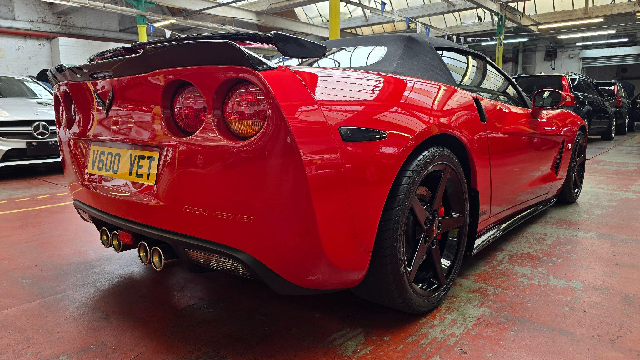 Chevrolet Corvette view 20