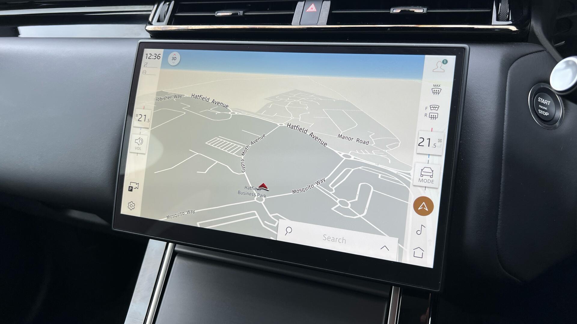 Land Rover Range Rover Velar view 13
