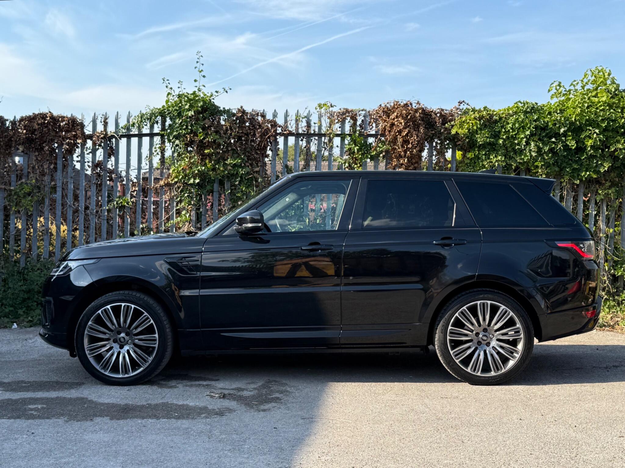 Land Rover Range Rover Sport view 5