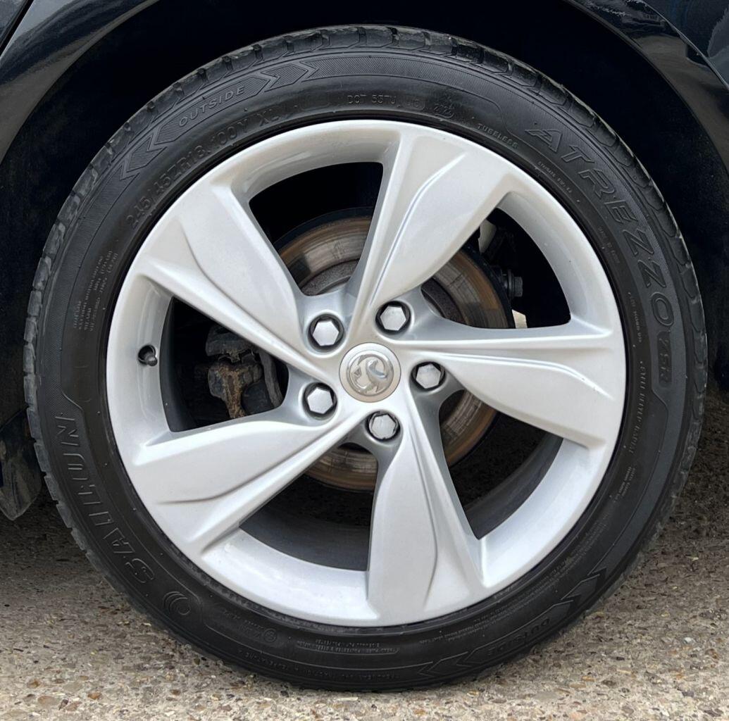 Vauxhall Insignia view 10