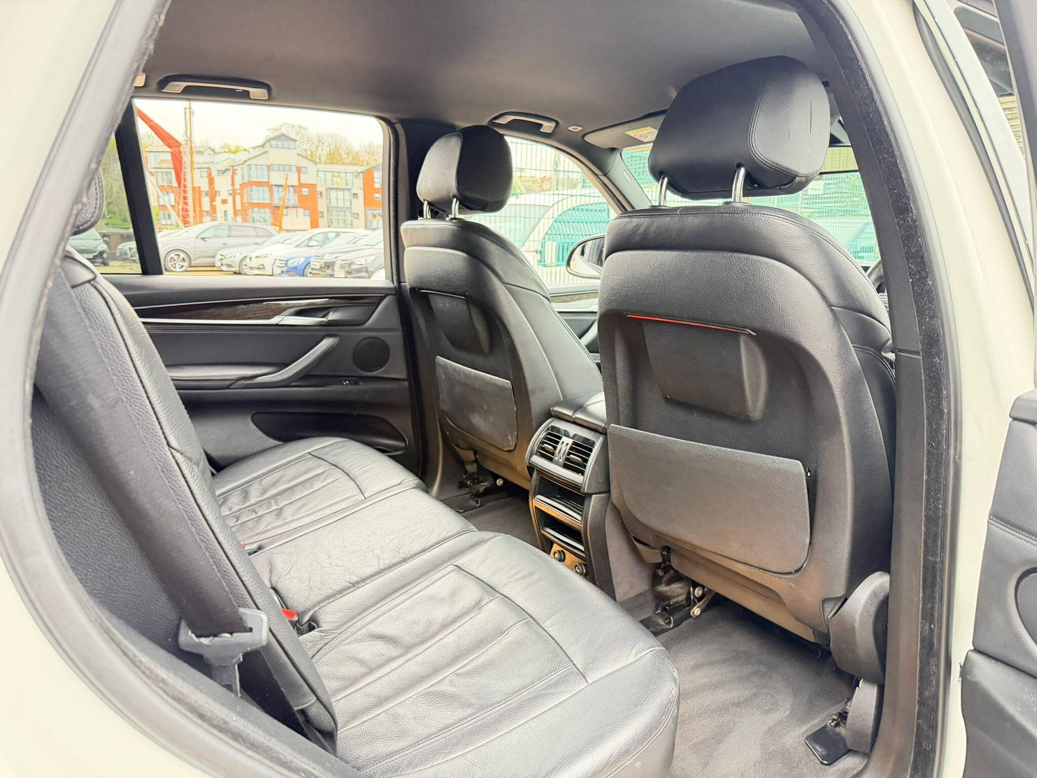 BMW X5 view 20