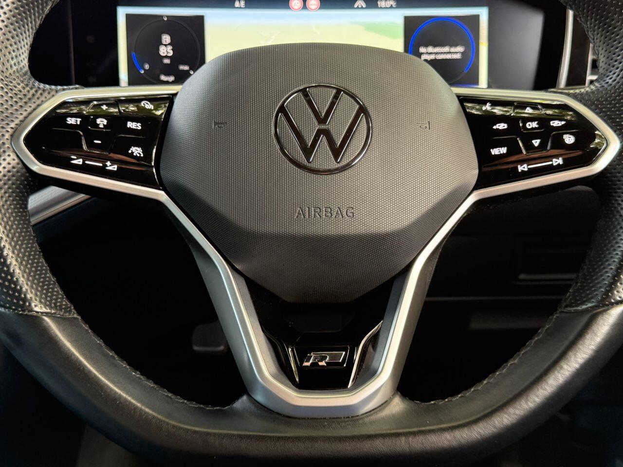Volkswagen Touareg view 22