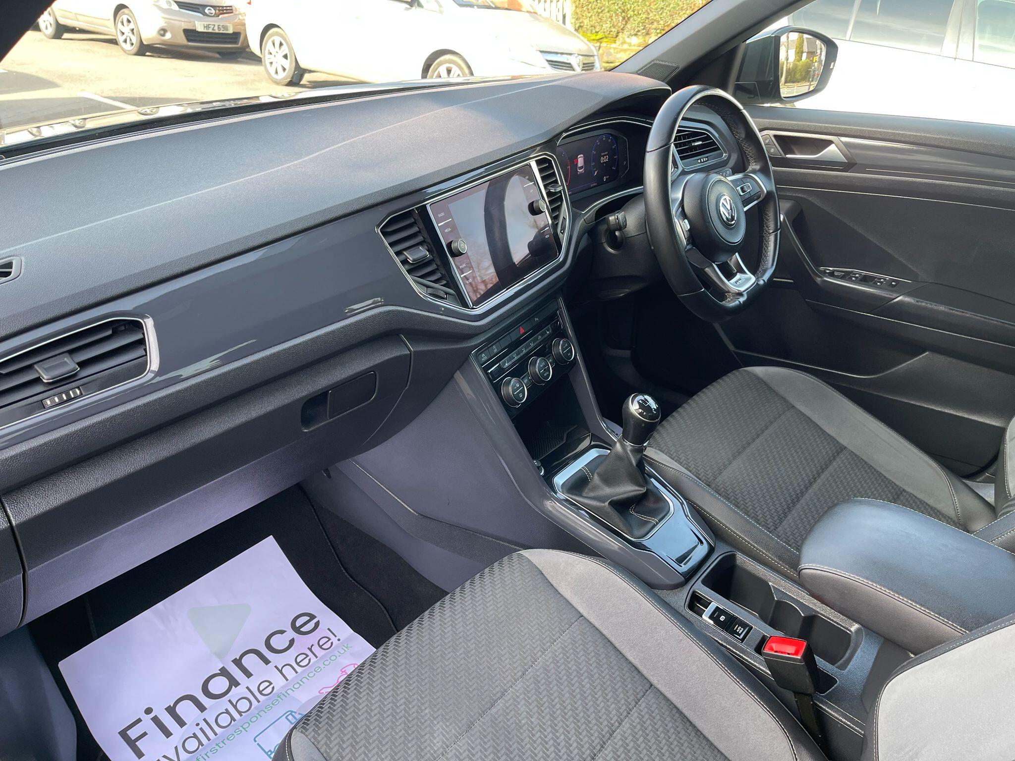 Volkswagen T-Roc view 37