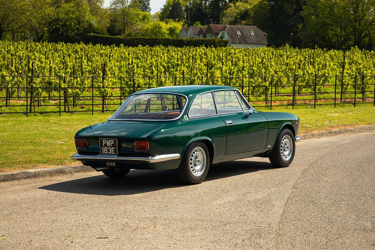 Alfa Romeo Giulia view 108