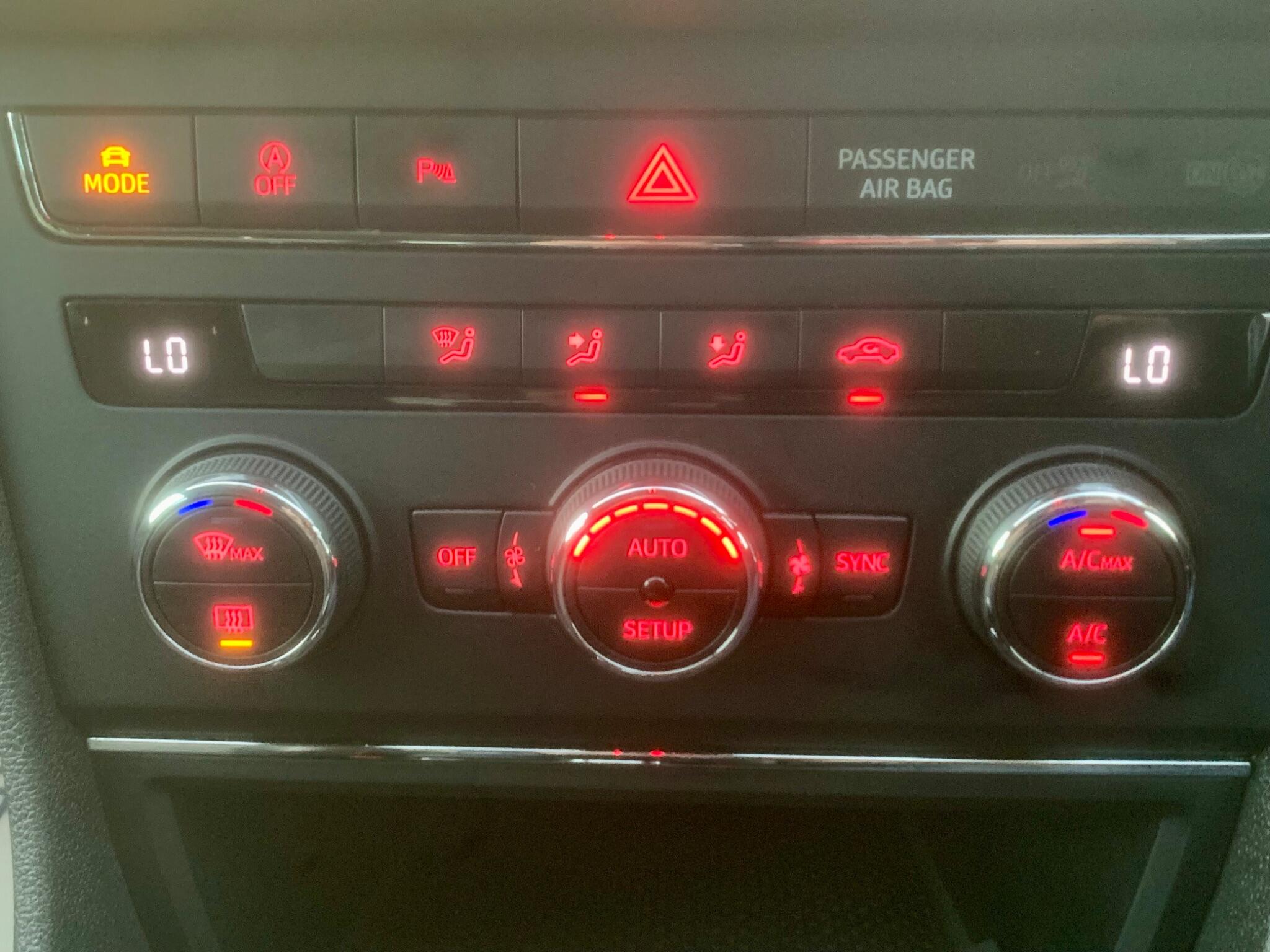 Seat Leon Leon view 26