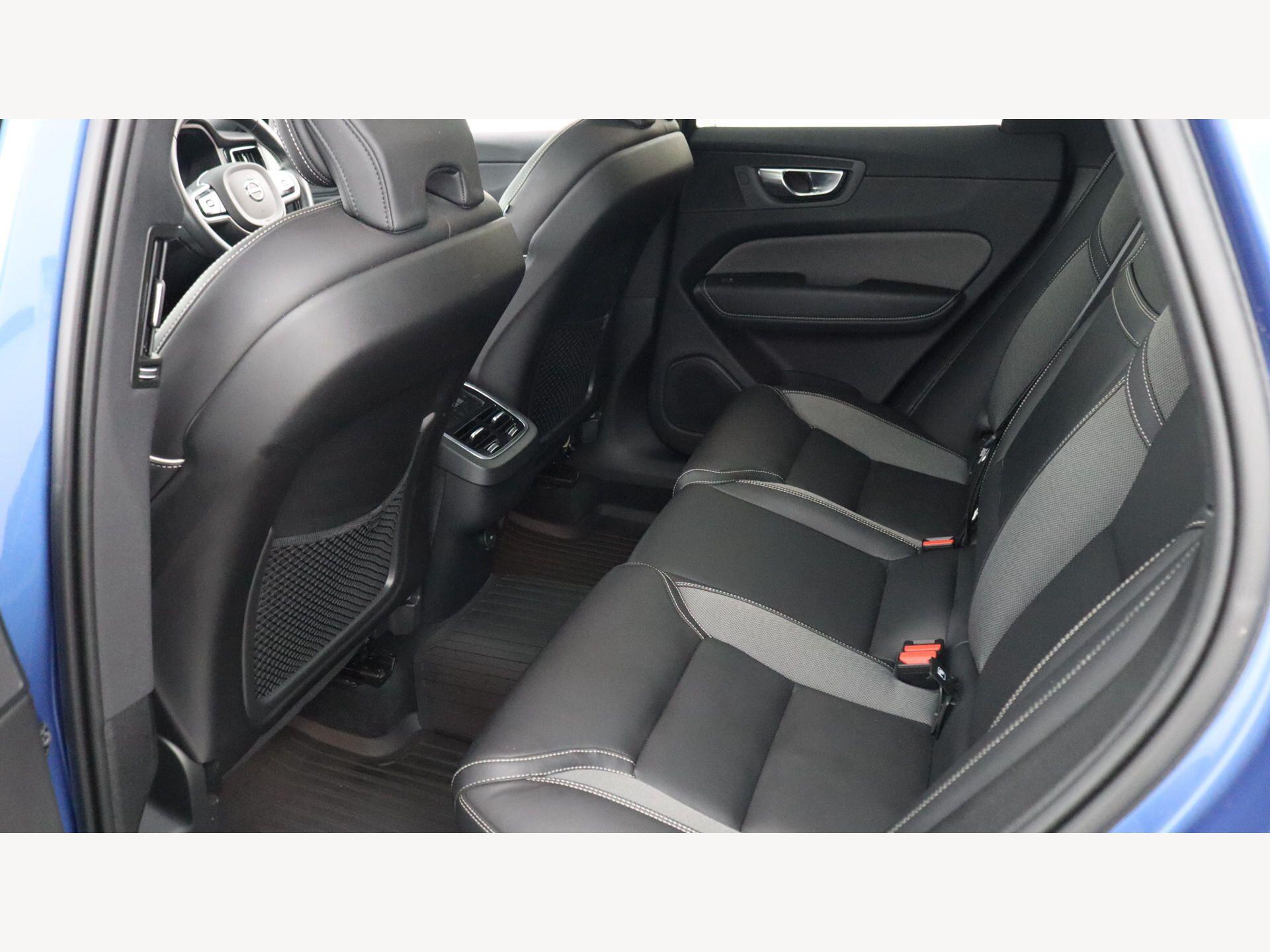 Volvo XC60 view 31