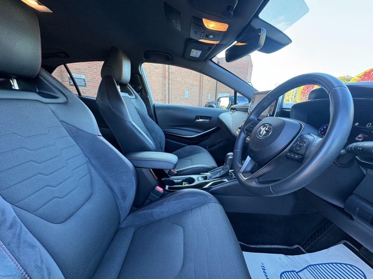 Toyota Corolla view 11