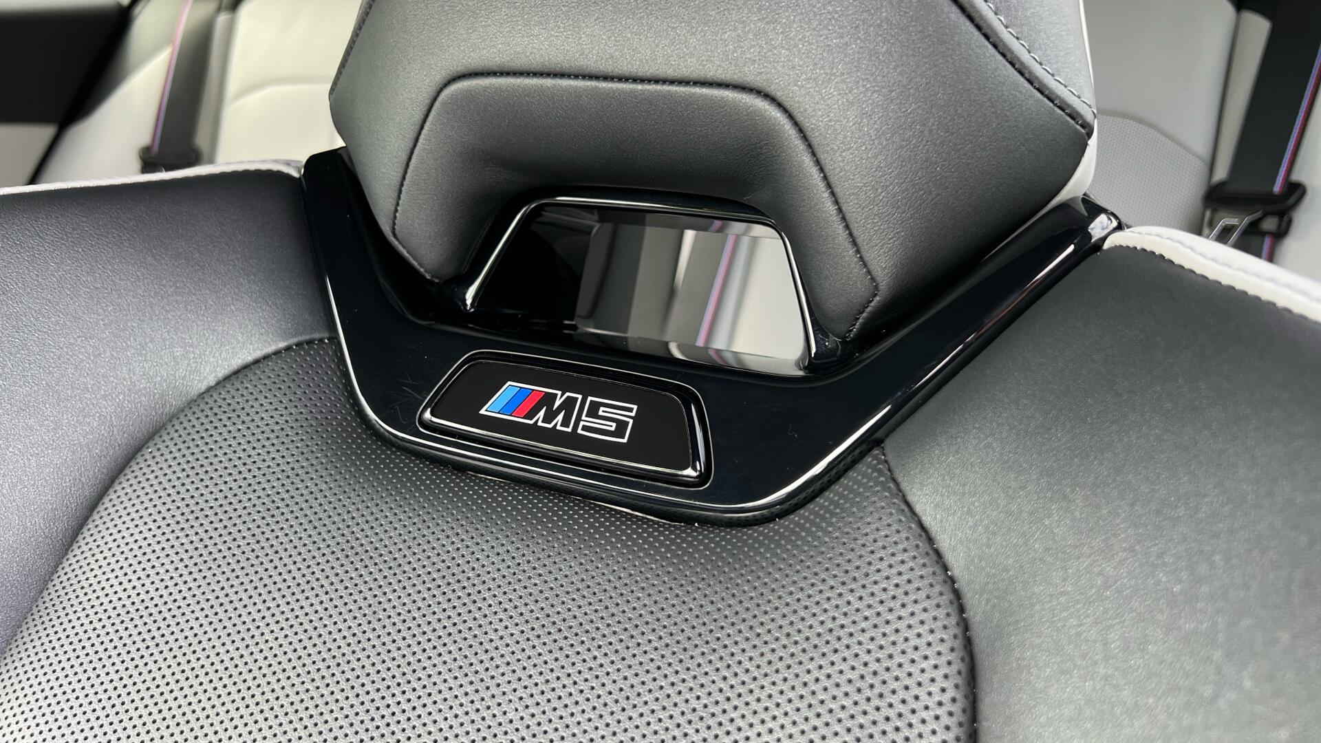 BMW M5 view 29