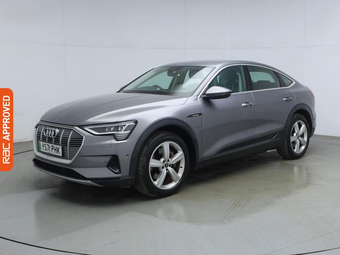 Audi E-Tron view 28