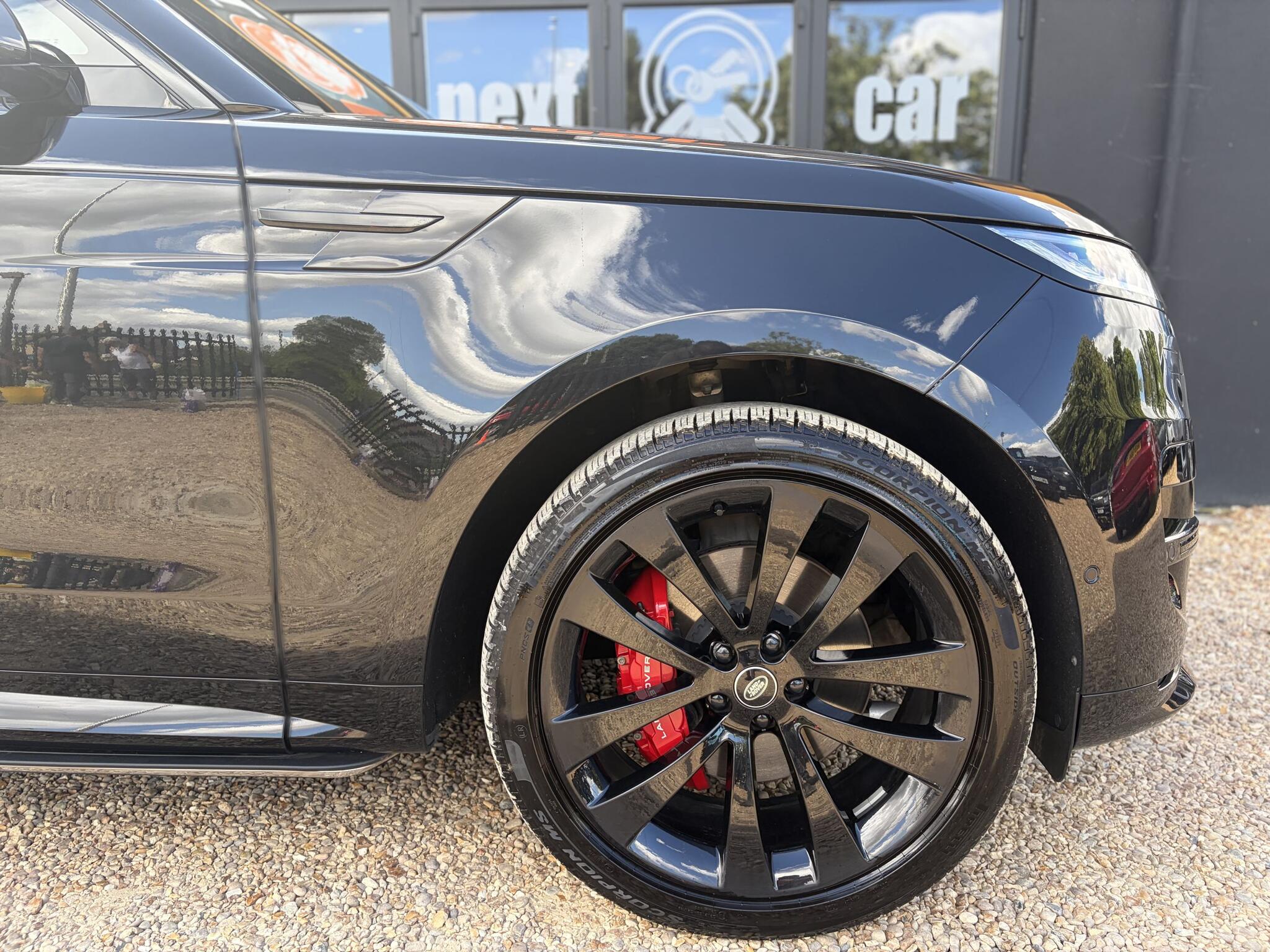 Land Rover Range Rover Sport view 15