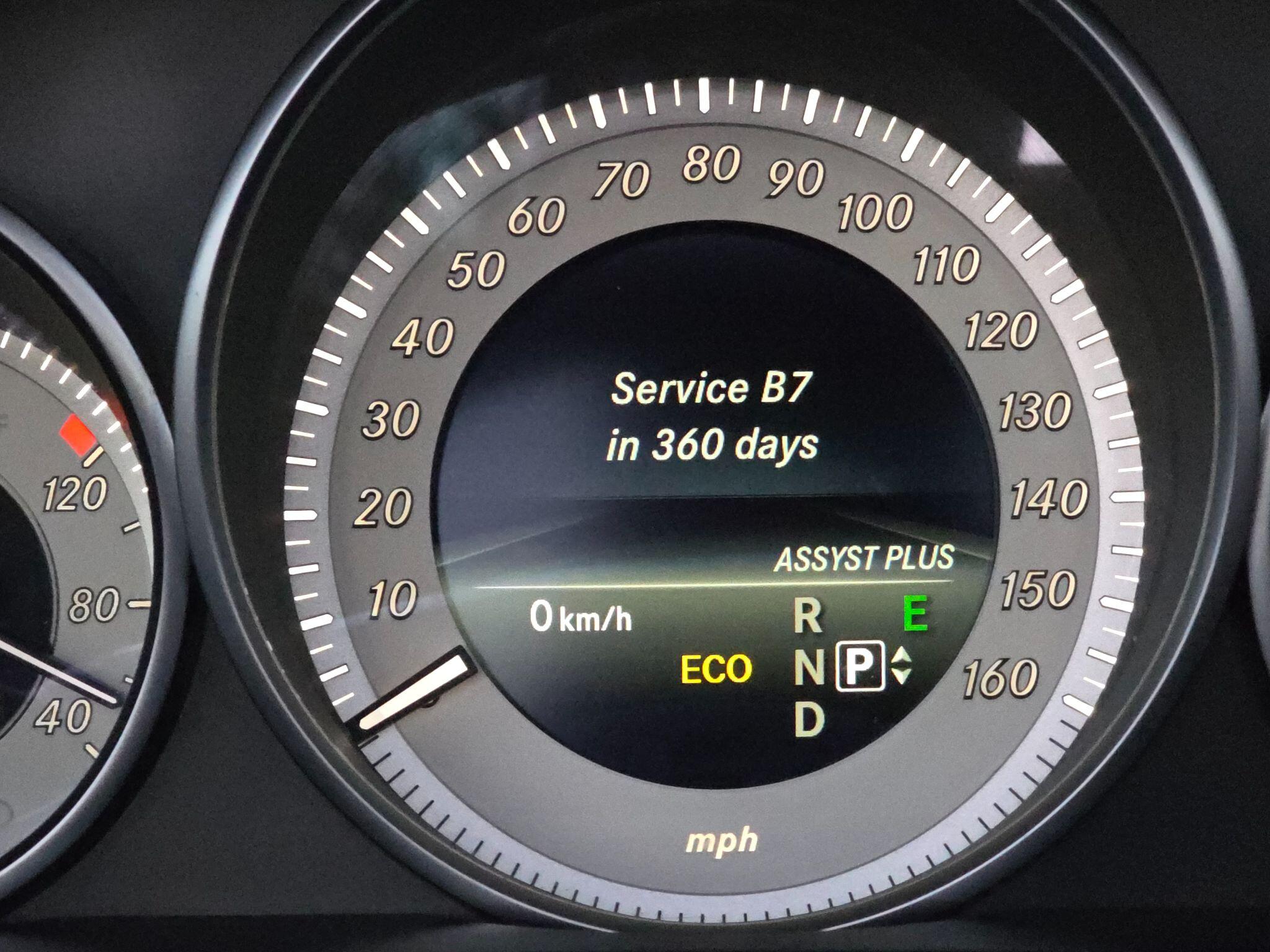 2014 Mercedes-Benz E Class image 50