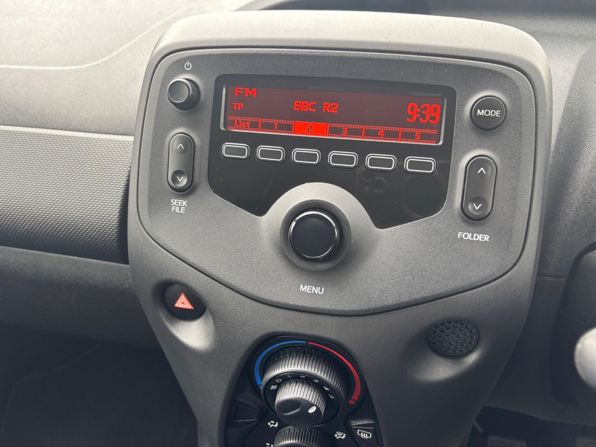 Toyota Aygo view 21