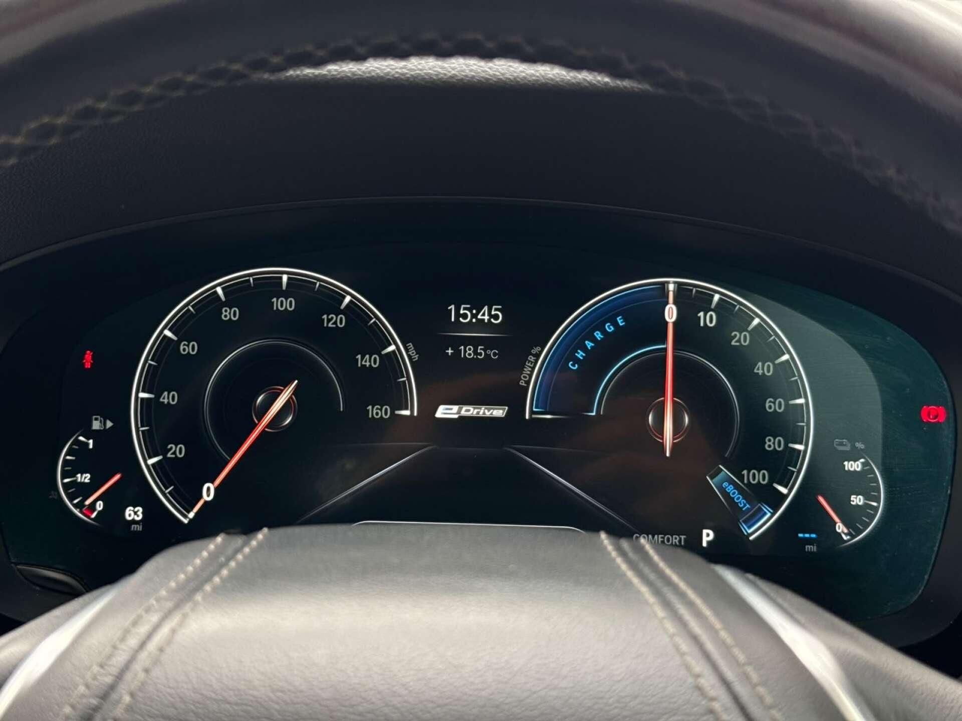 BMW 5 Series view 56