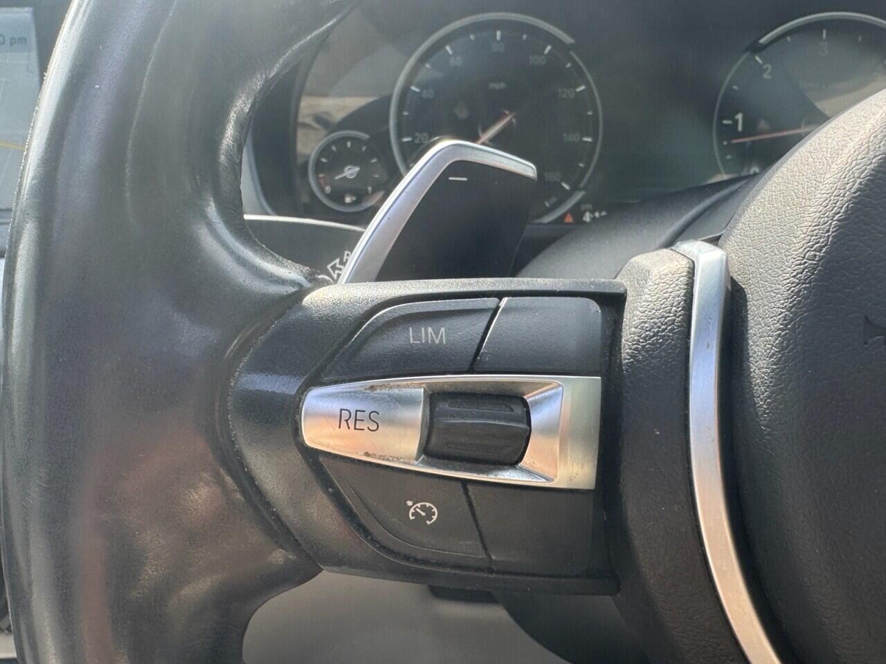 BMW X6 view 27