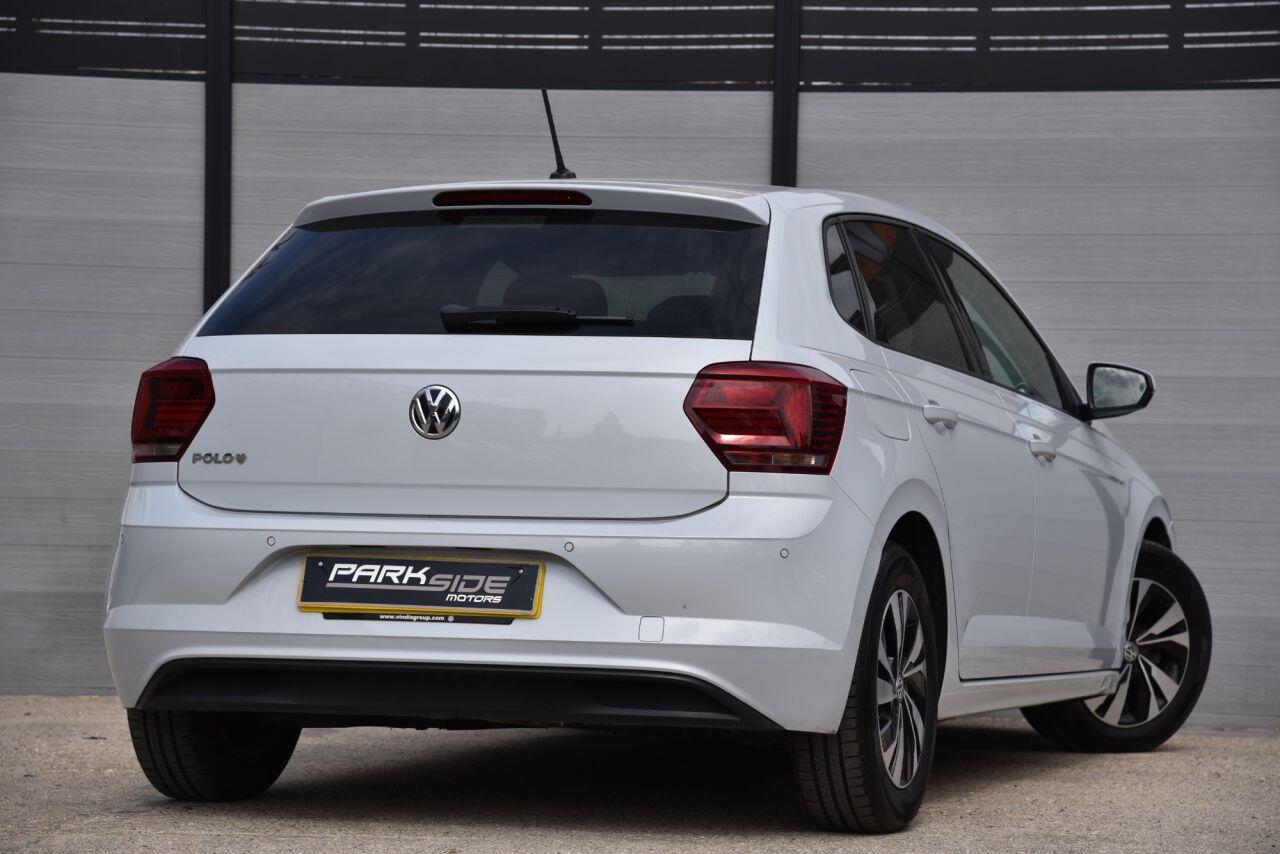 Volkswagen Polo view 9