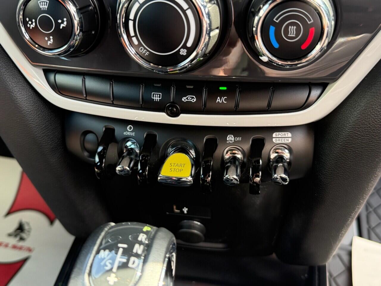 MINI Countryman view 16