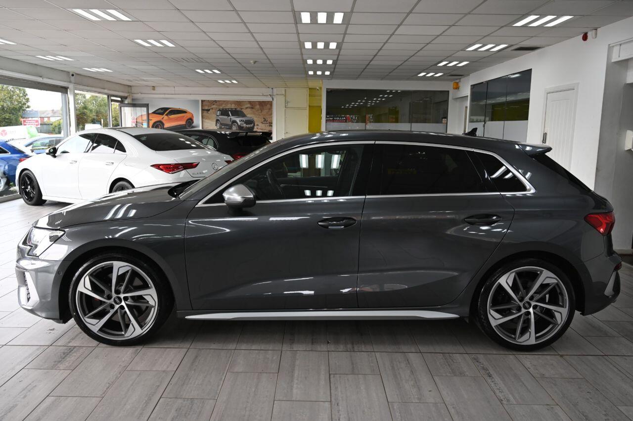 Audi S3 view 4