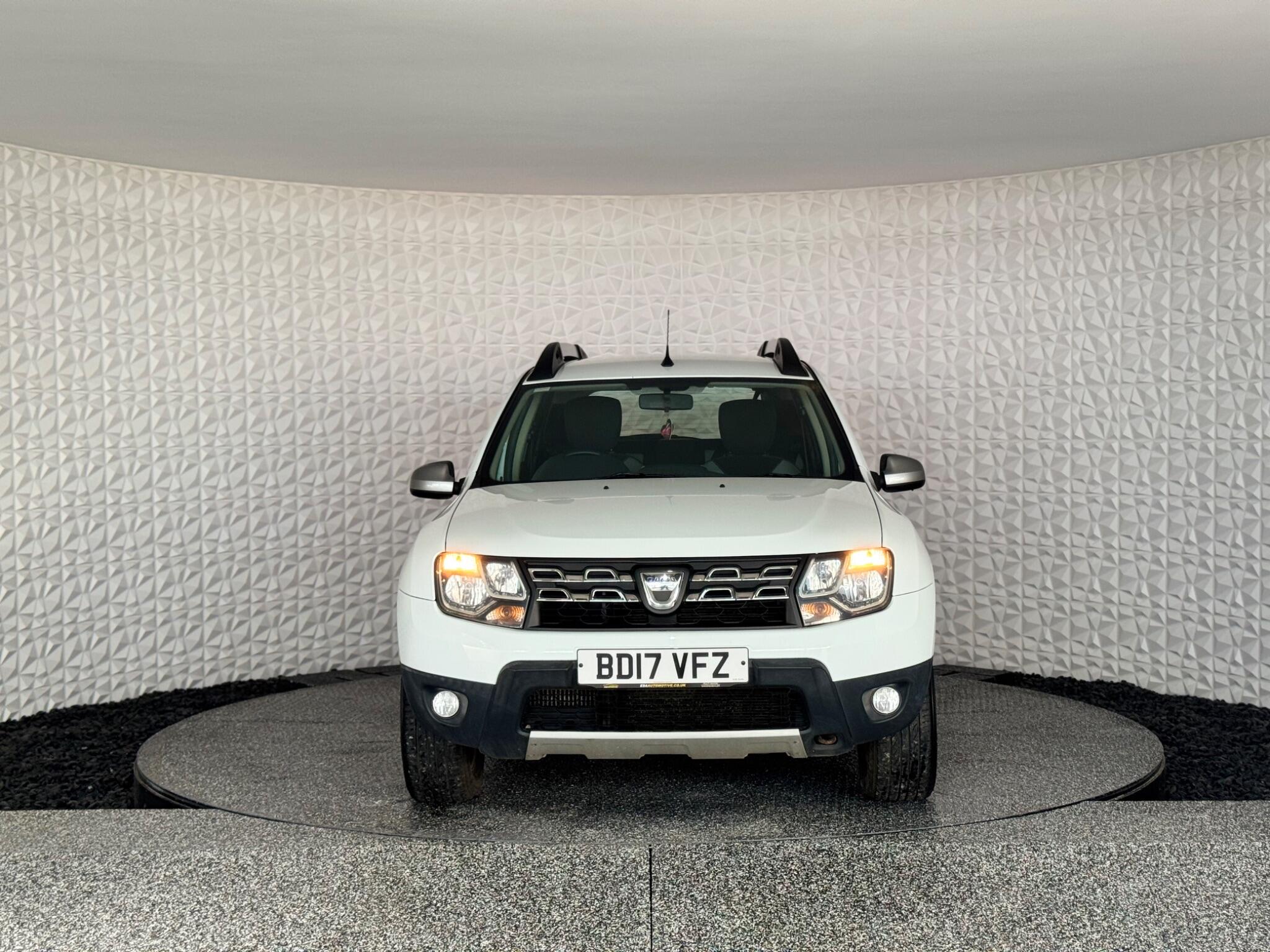 Dacia Duster view 4