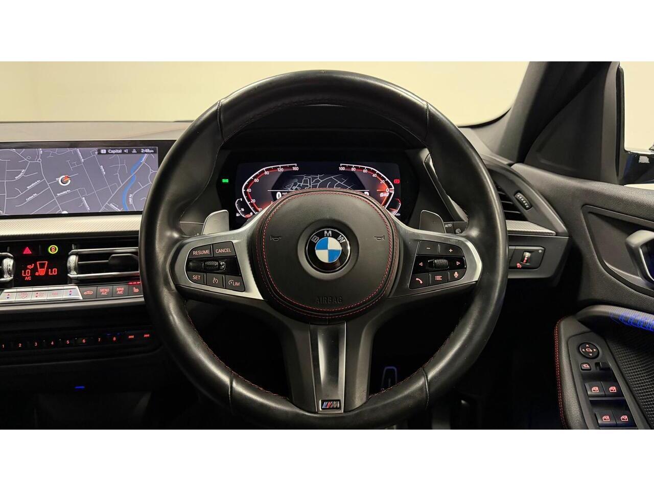 BMW 1 Series view 19