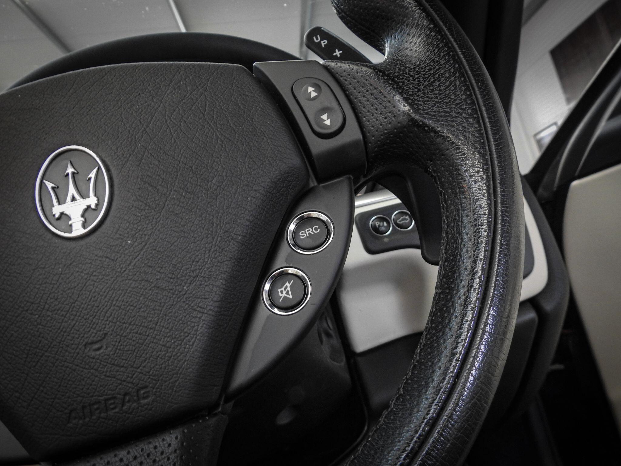 Maserati Grancabrio view 24
