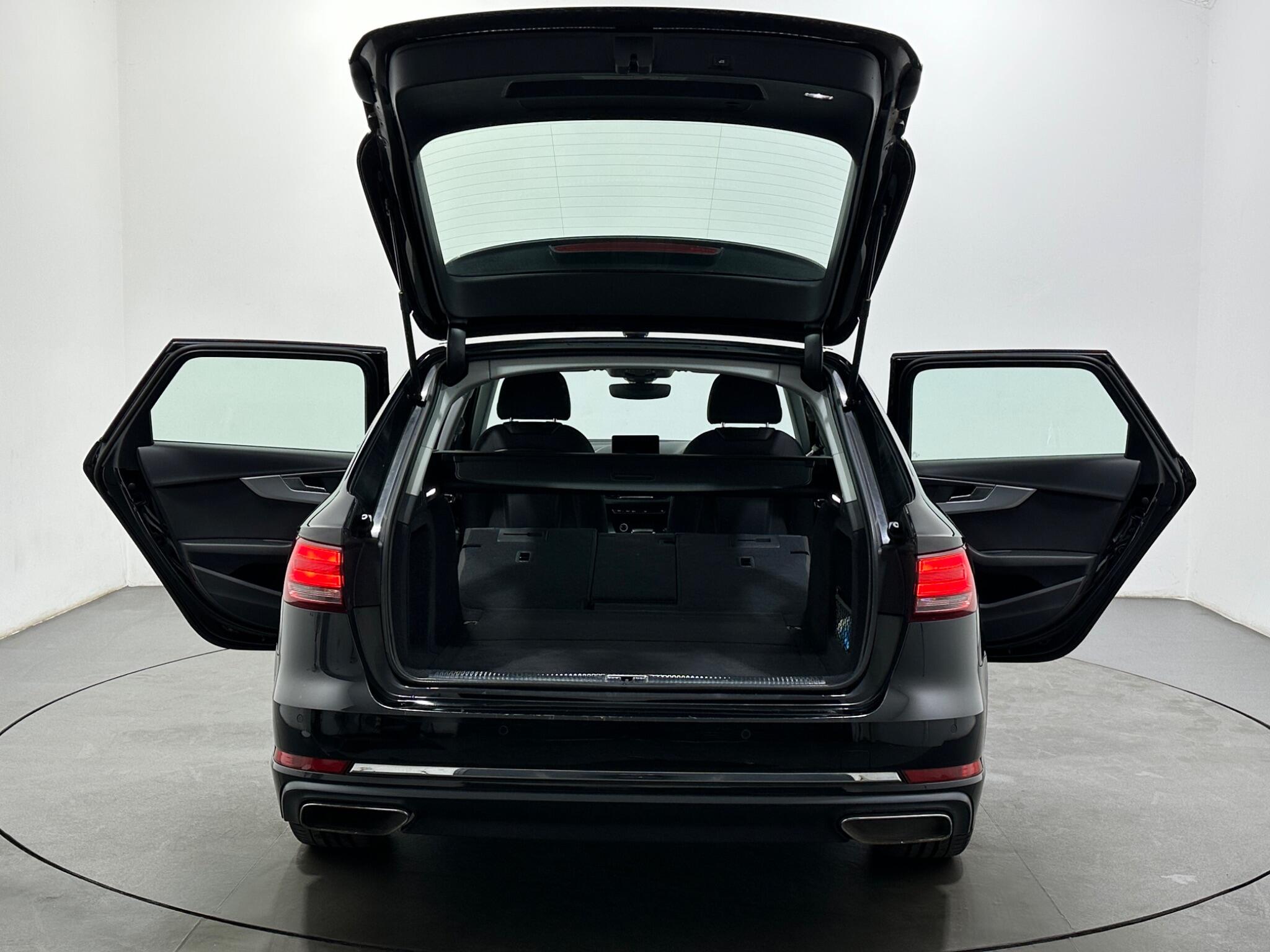 Audi A4 view 42