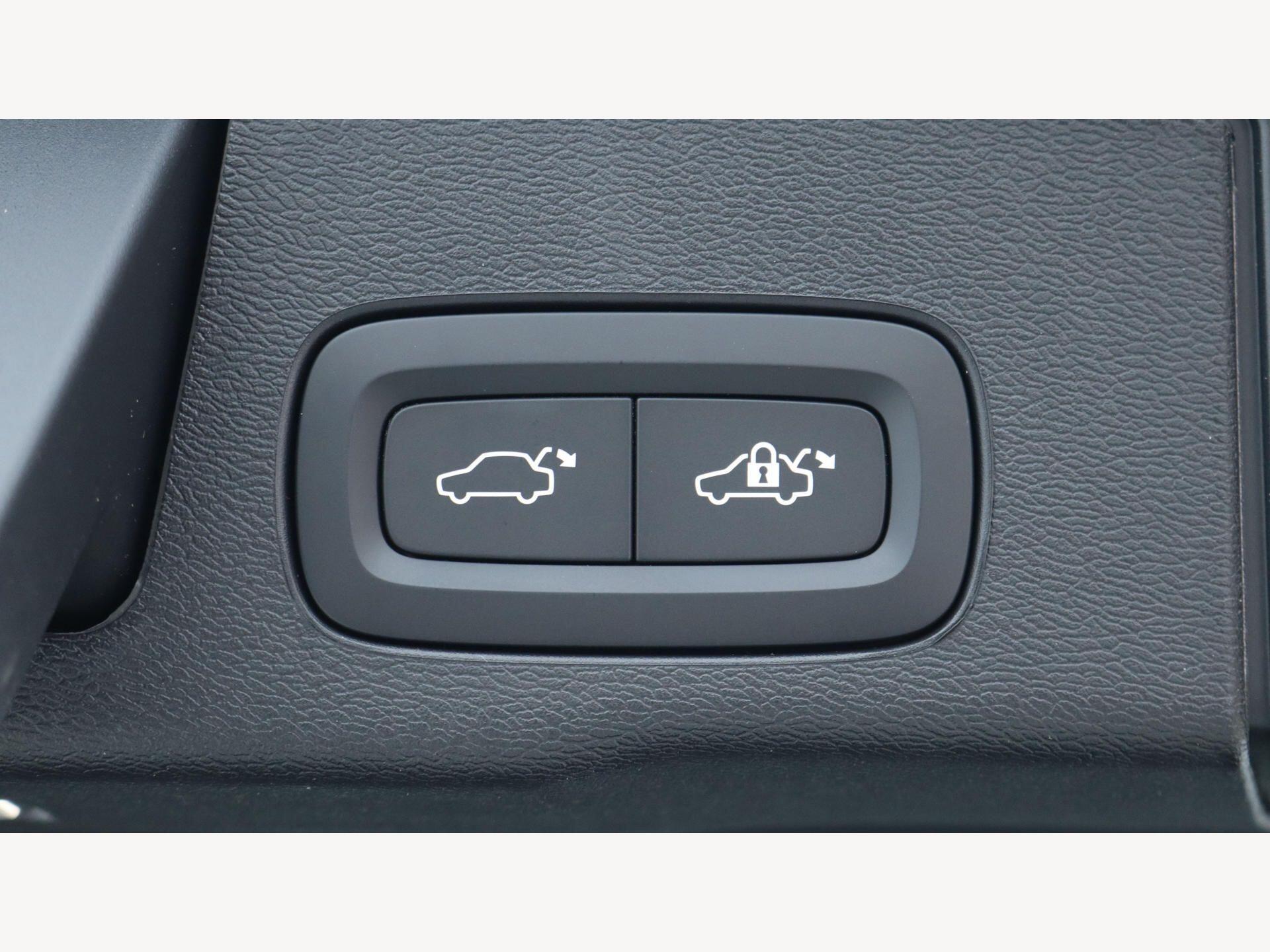 Volvo XC60 view 33