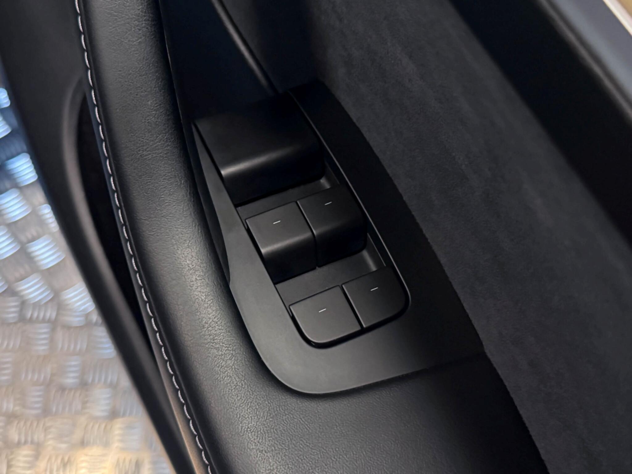 Tesla Model Y view 22