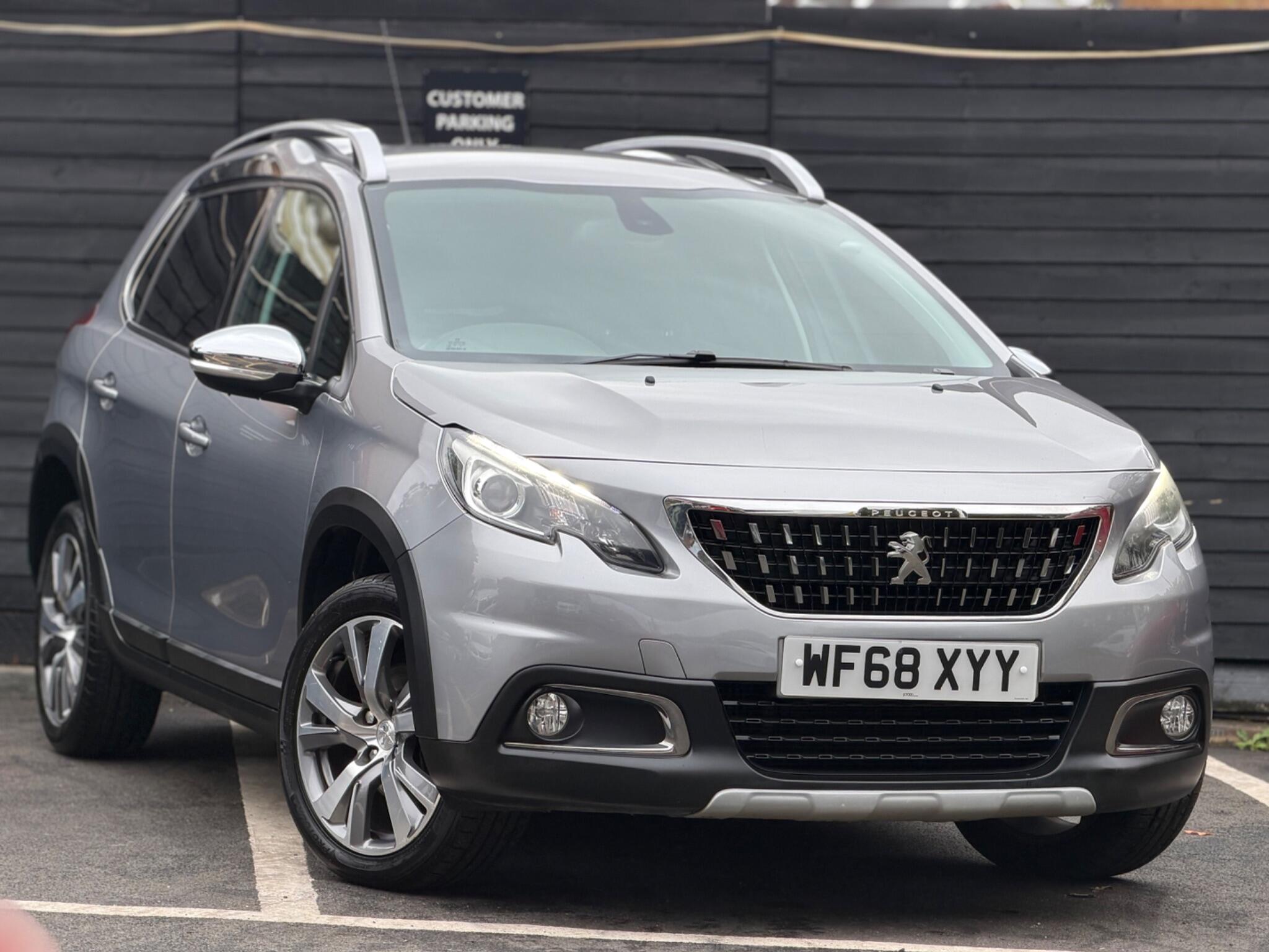 Peugeot 2008 view 9