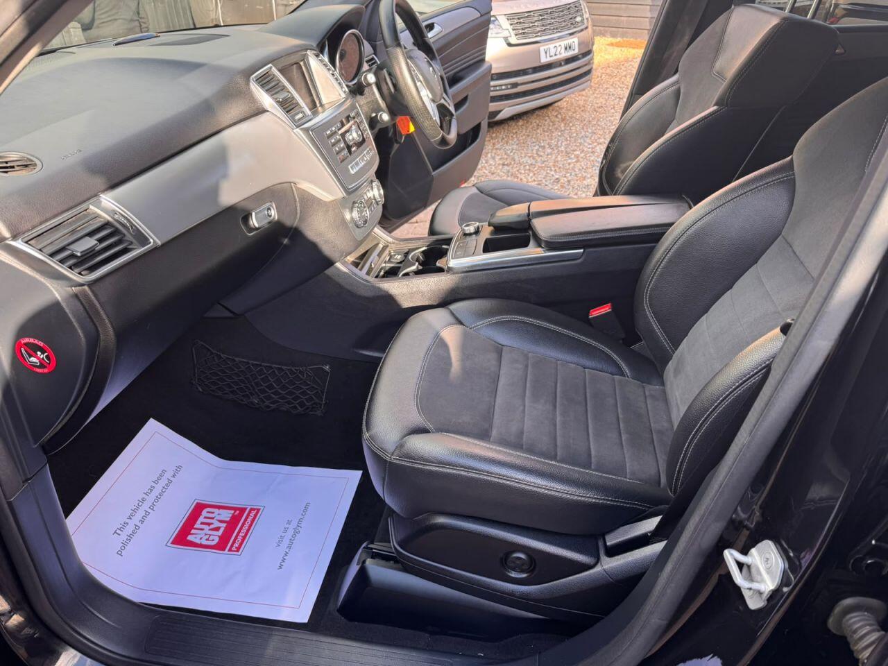 Mercedes-Benz M-Class view 15