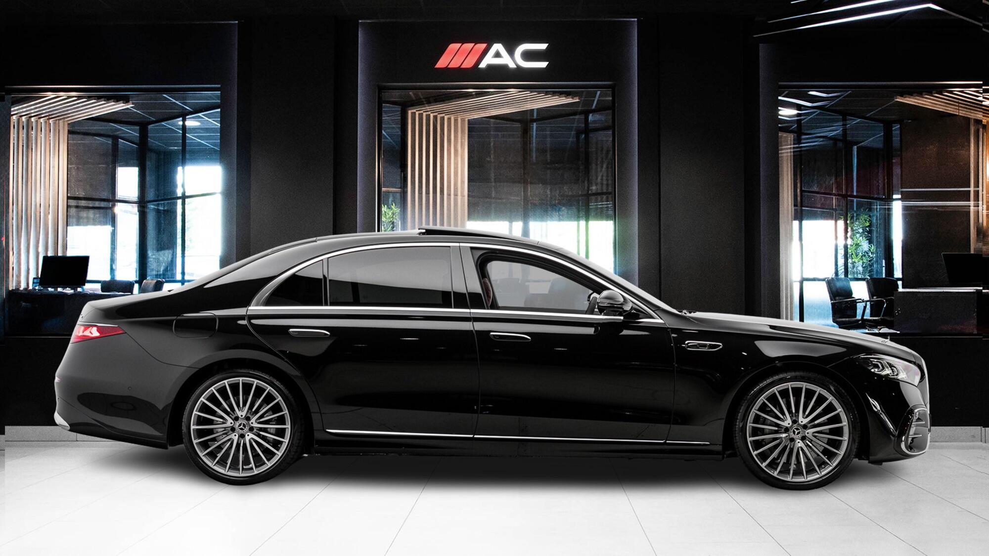 Mercedes-Benz S-Class view 3