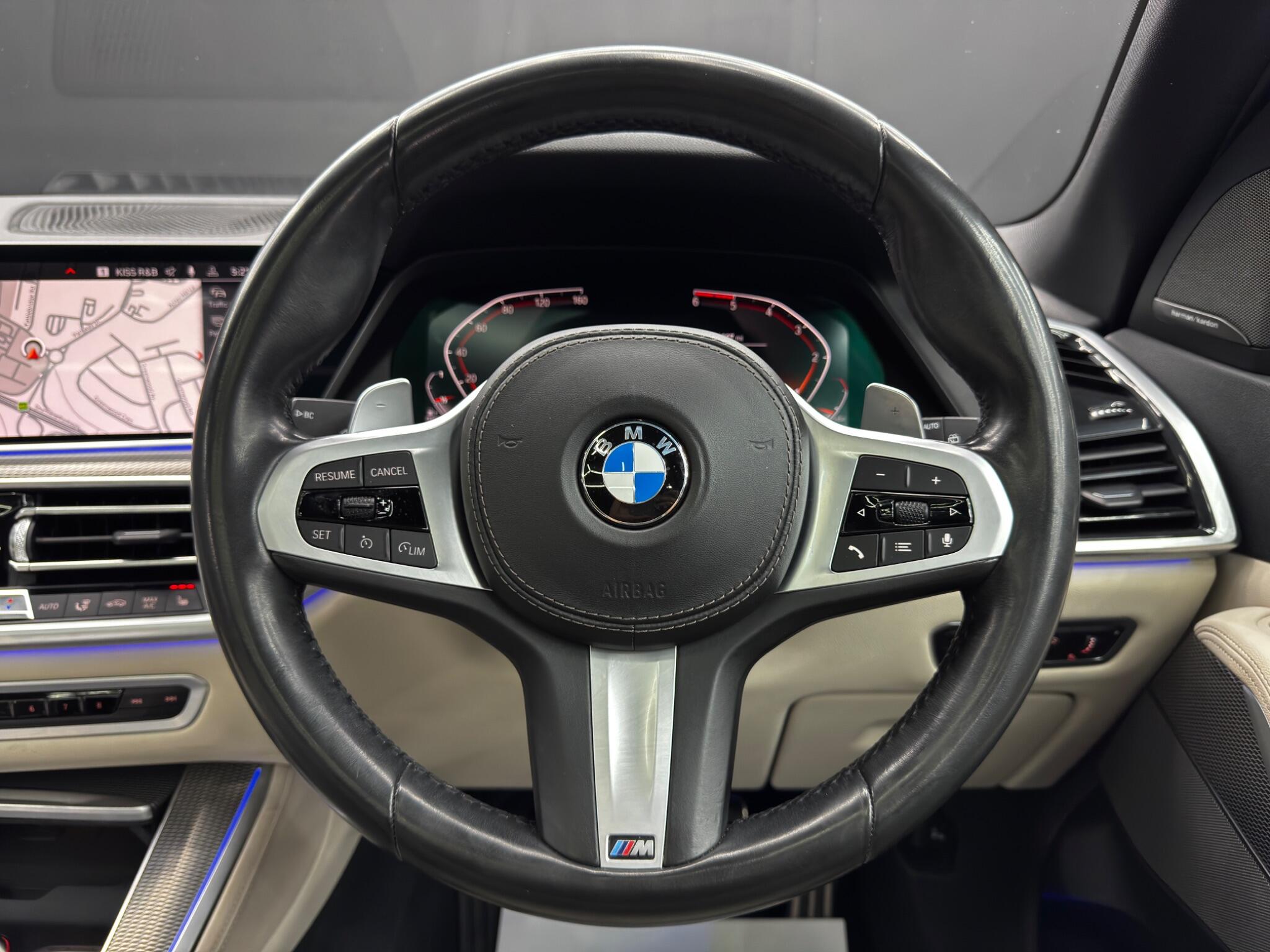 BMW X5 view 21