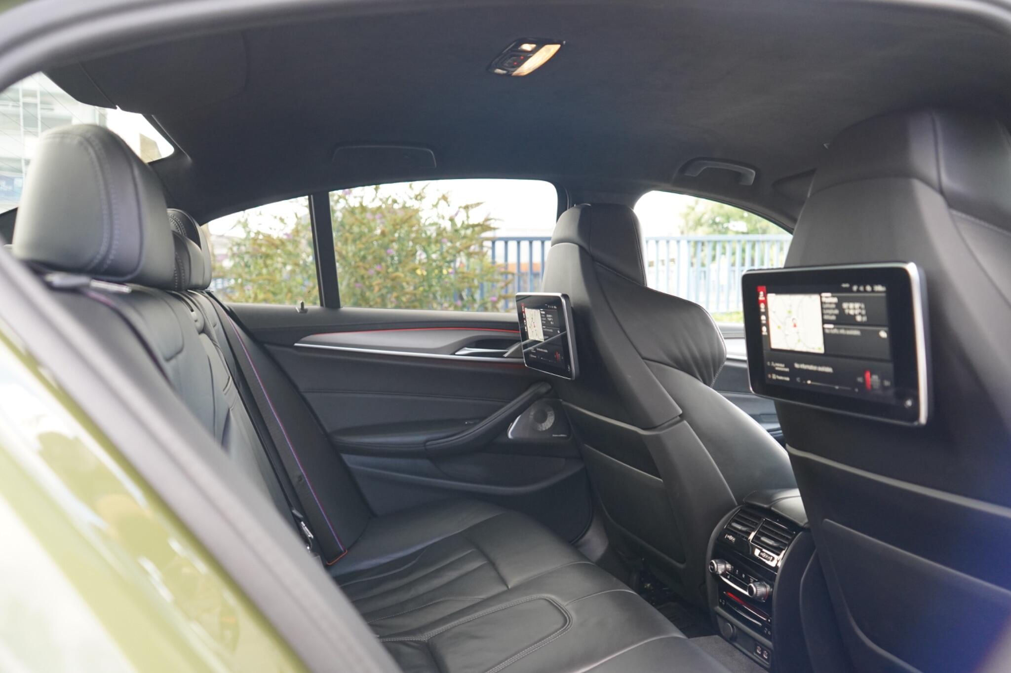 BMW M5 view 21