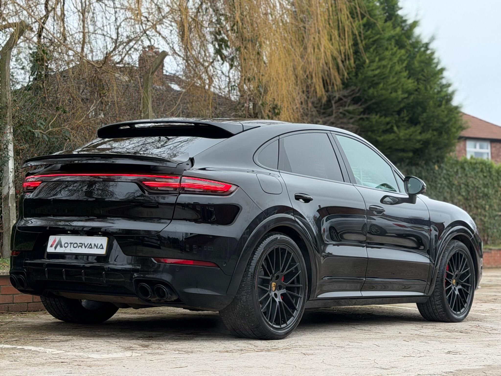 Porsche Cayenne view 14