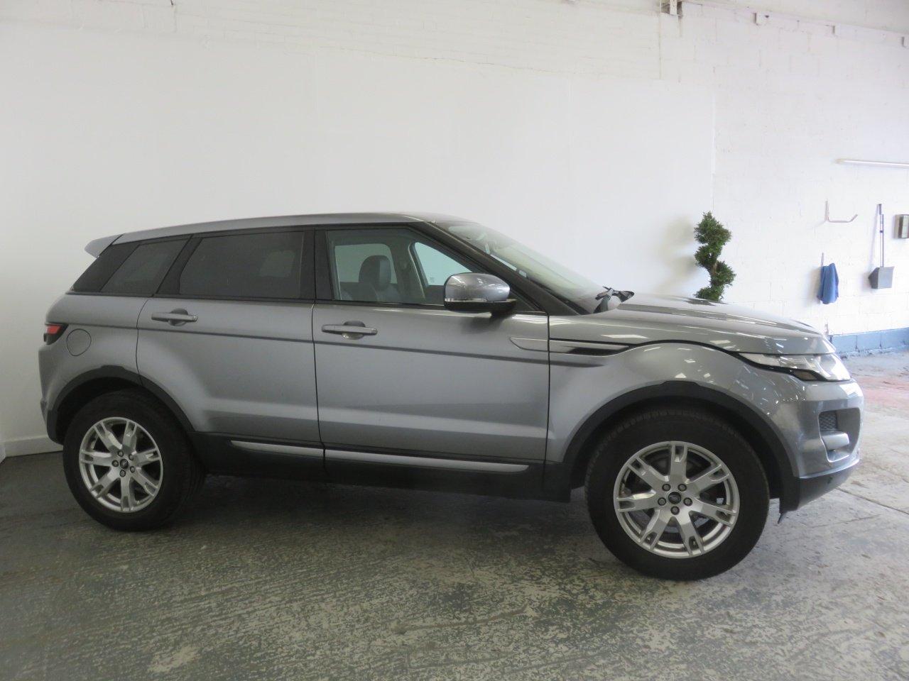 Land Rover Range Rover Evoque view 4