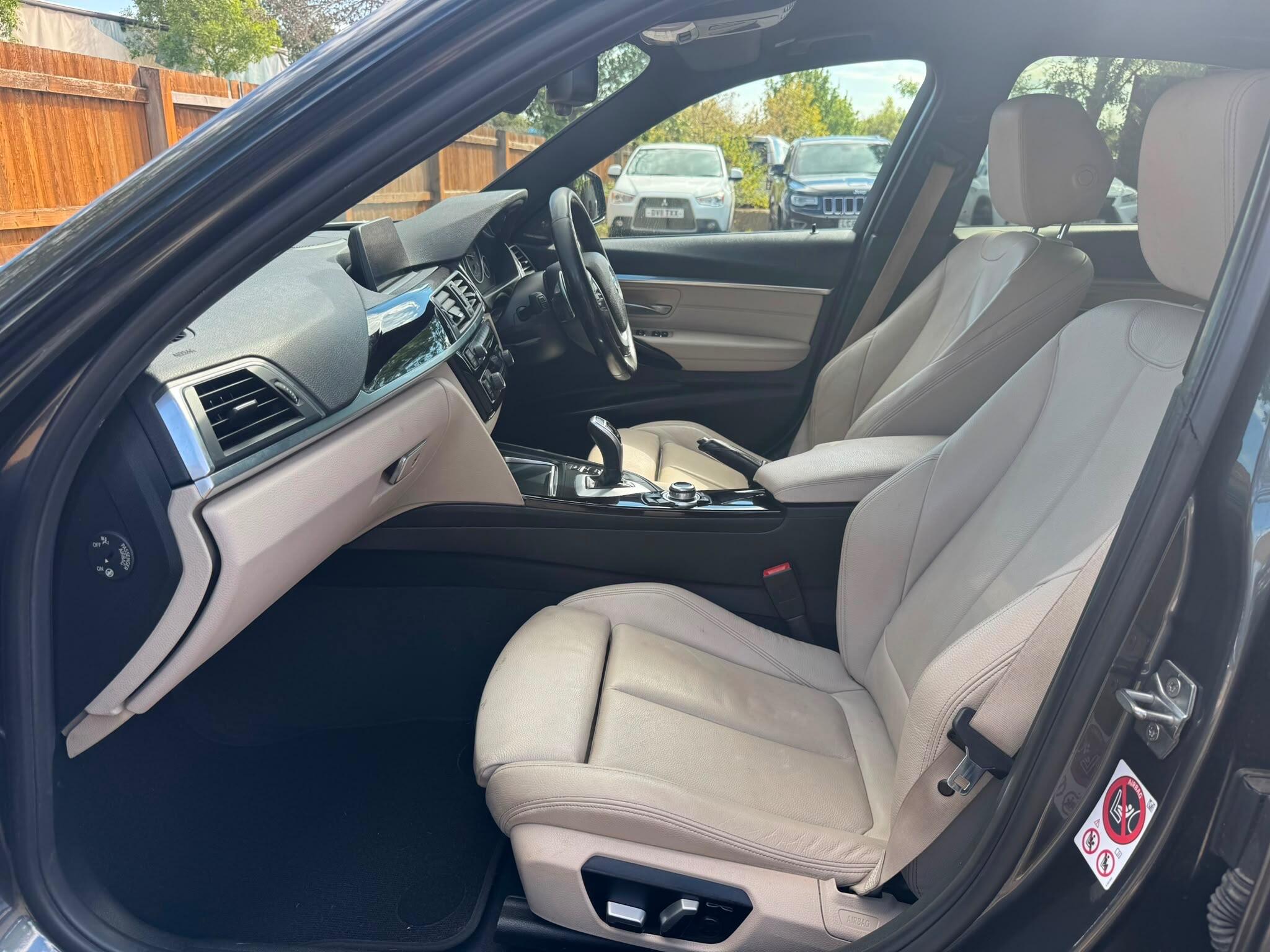 BMW 3 Series view 56