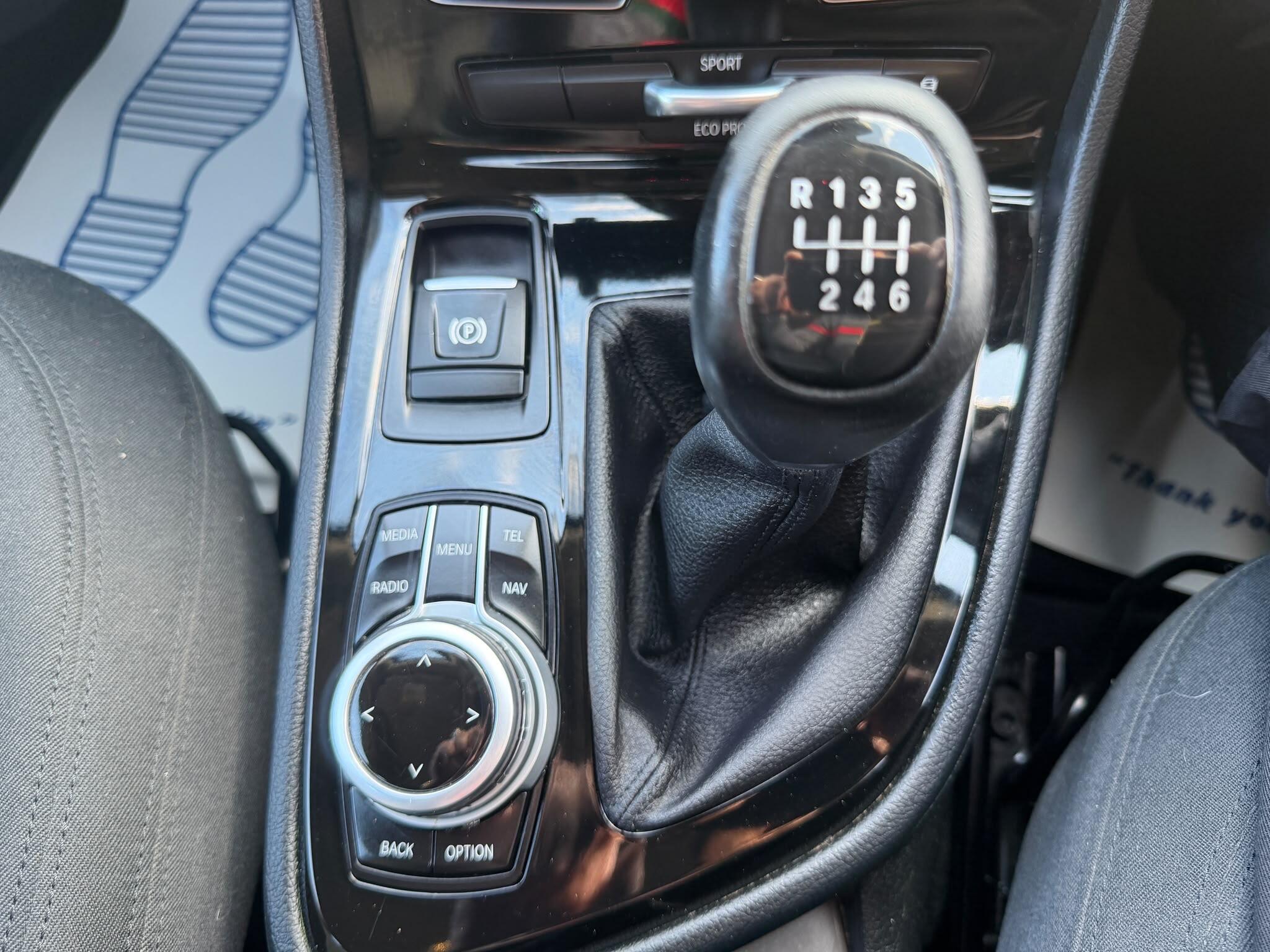 BMW 2 Series view 14