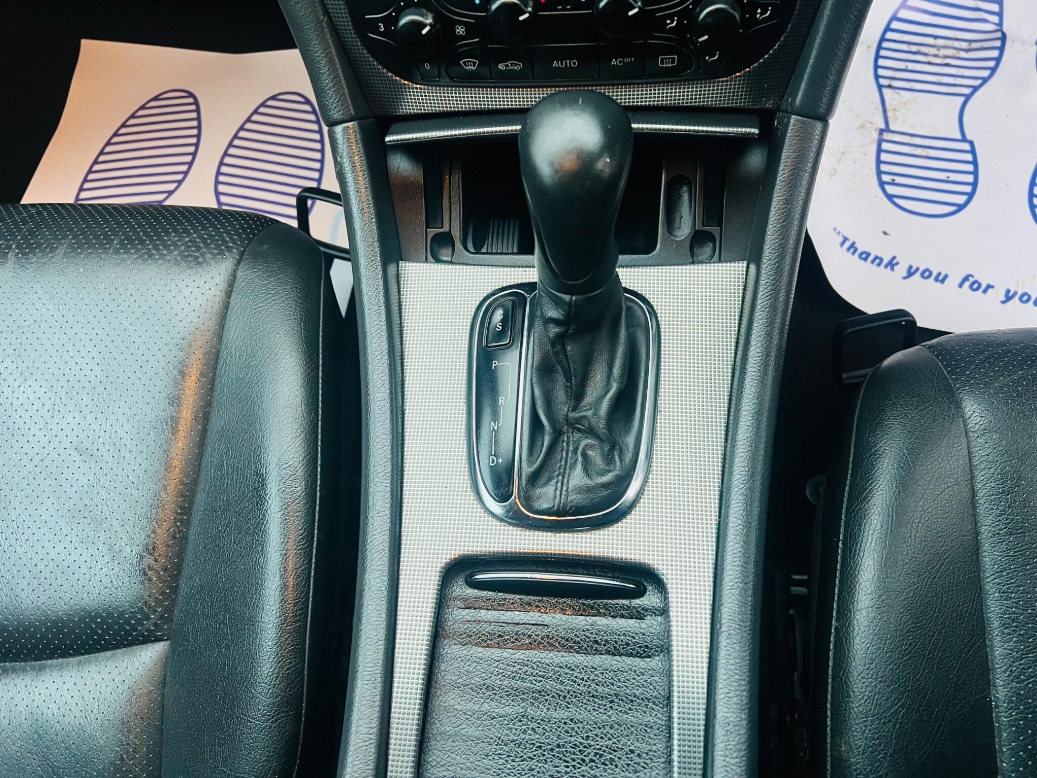 2004 Mercedes-Benz C Class image 32