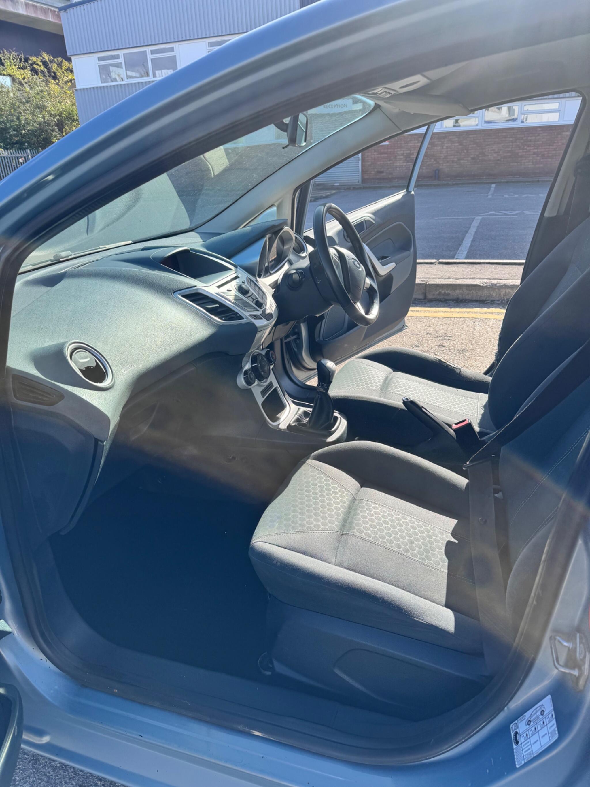 Ford Fiesta view 46