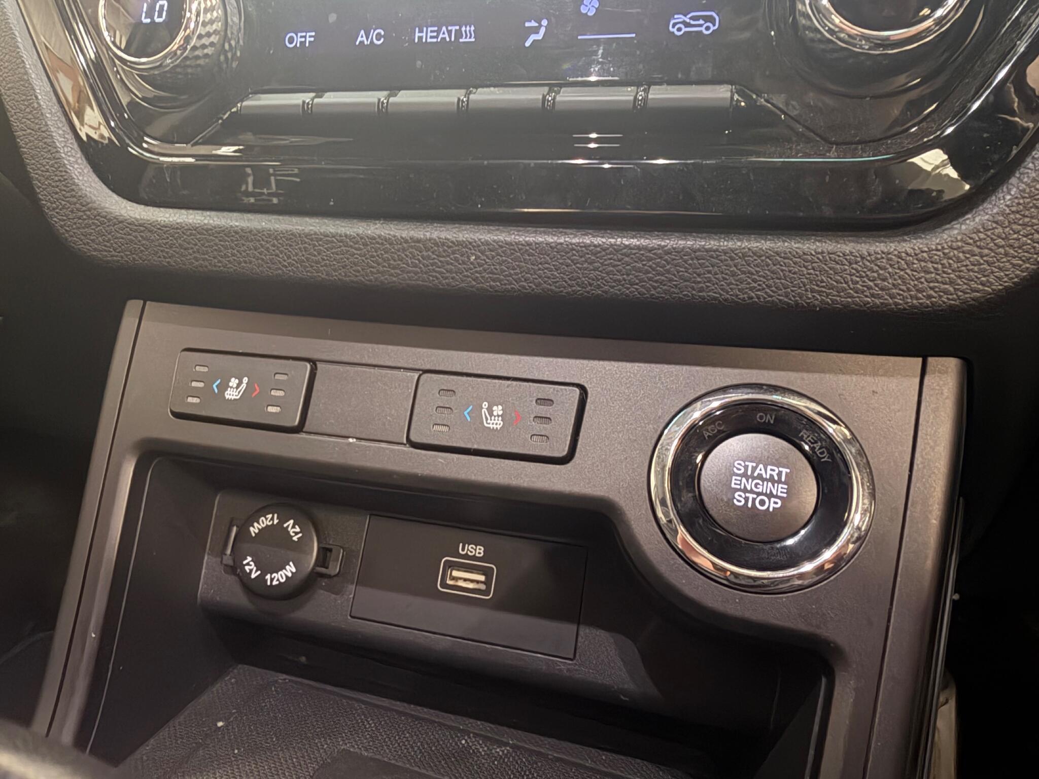 KGM Korando E-Motion view 34